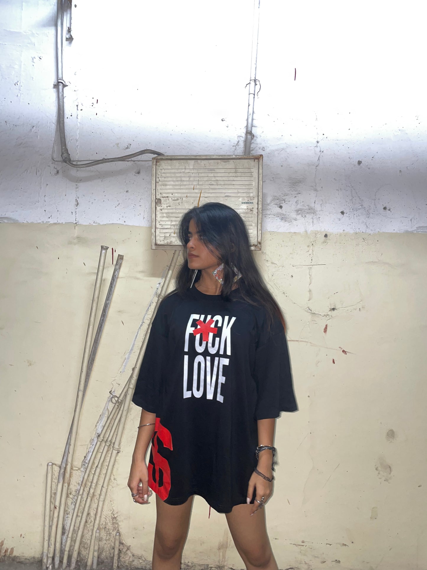 Fukluv Tee